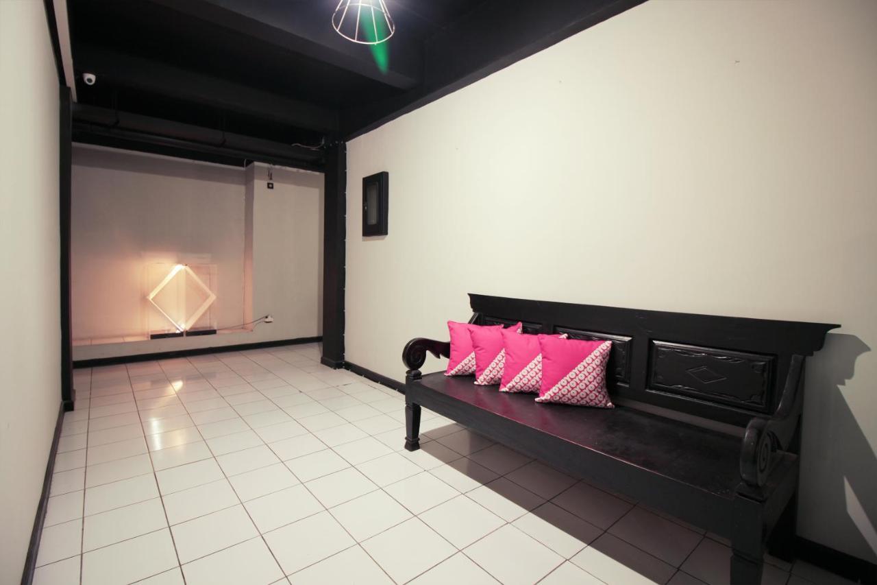 Oyo 260 Home 33 Bandung Luaran gambar