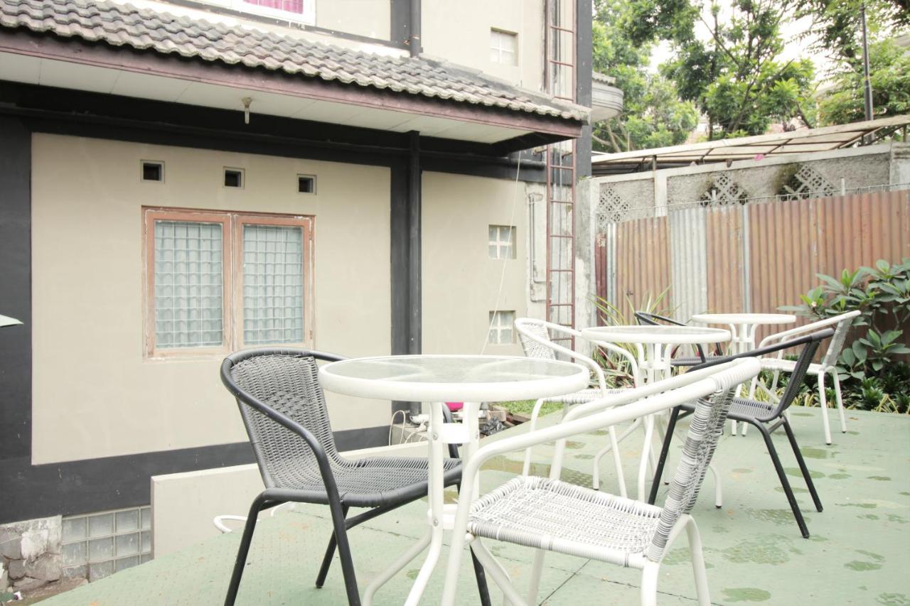 Oyo 260 Home 33 Bandung Luaran gambar
