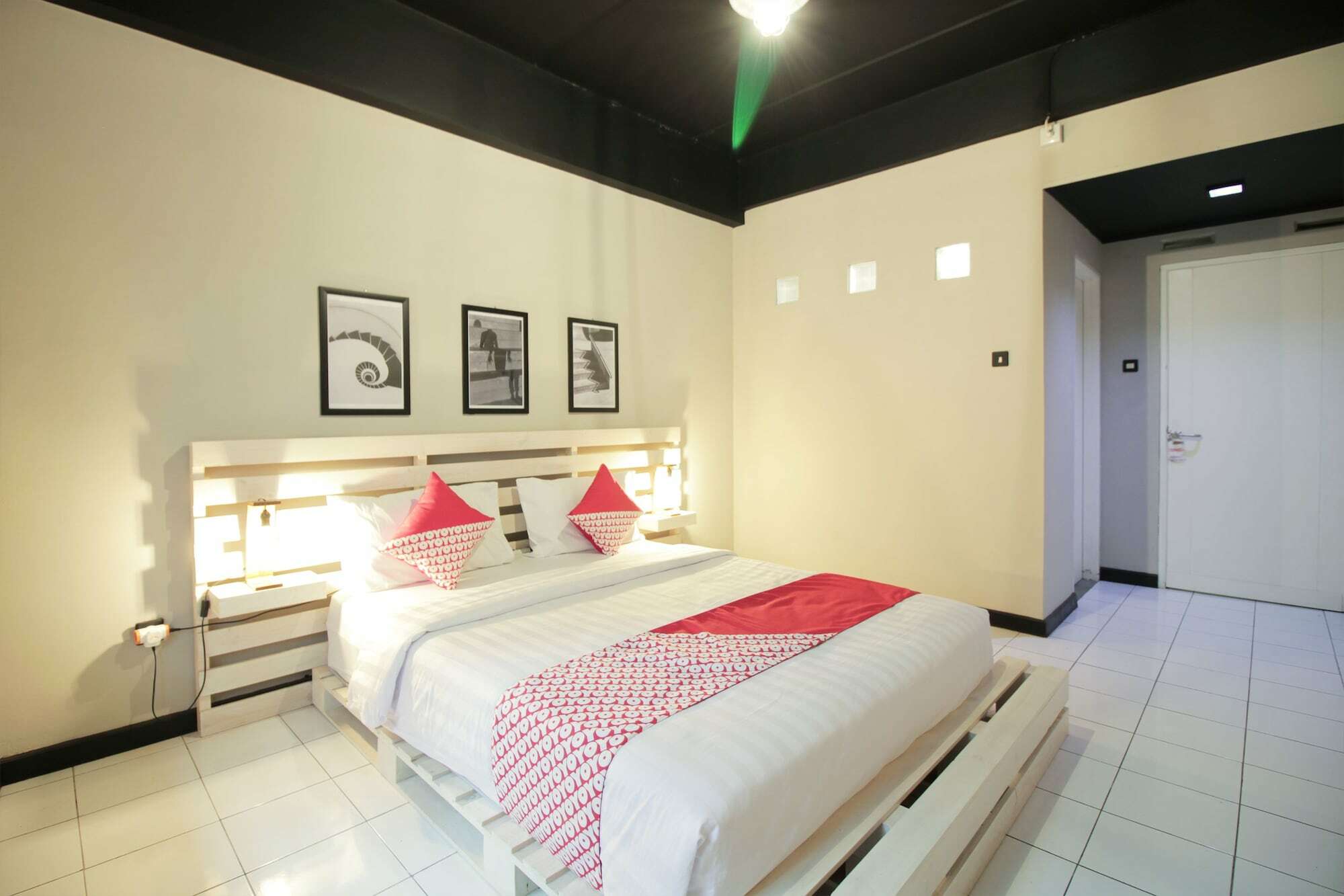 Oyo 260 Home 33 Bandung Luaran gambar