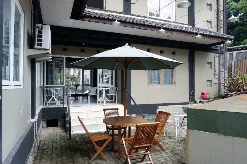 Oyo 260 Home 33 Bandung Luaran gambar